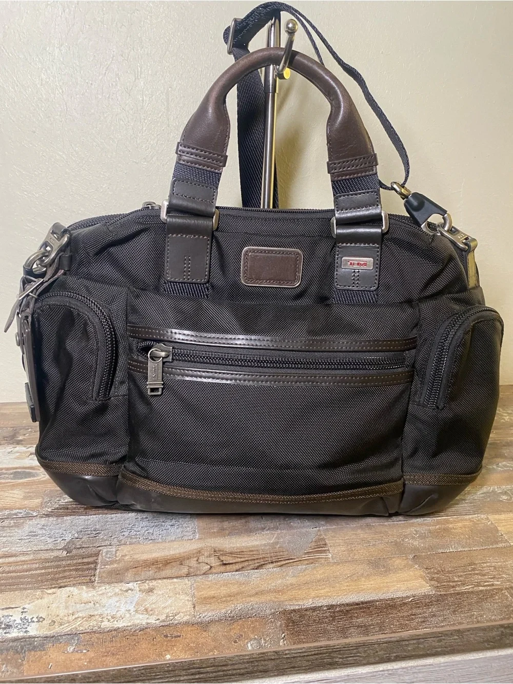 TUMI ALPHA BRAVO BLACK Men's Multi-Pocket Messenger Bag